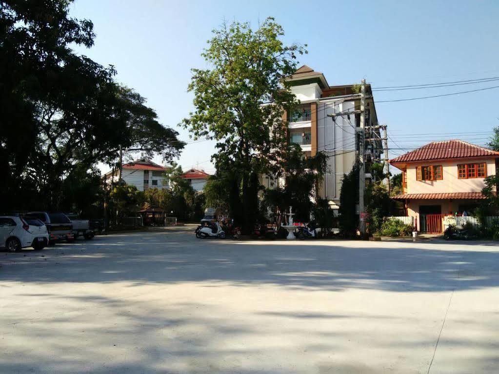 Herry Residence Chiang Mai Exterior photo
